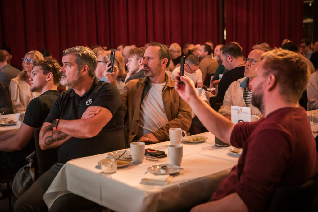 Foto: www.angelicaklang.se
Publik och gemenskap på Vakna Uppsala i Saluhallen