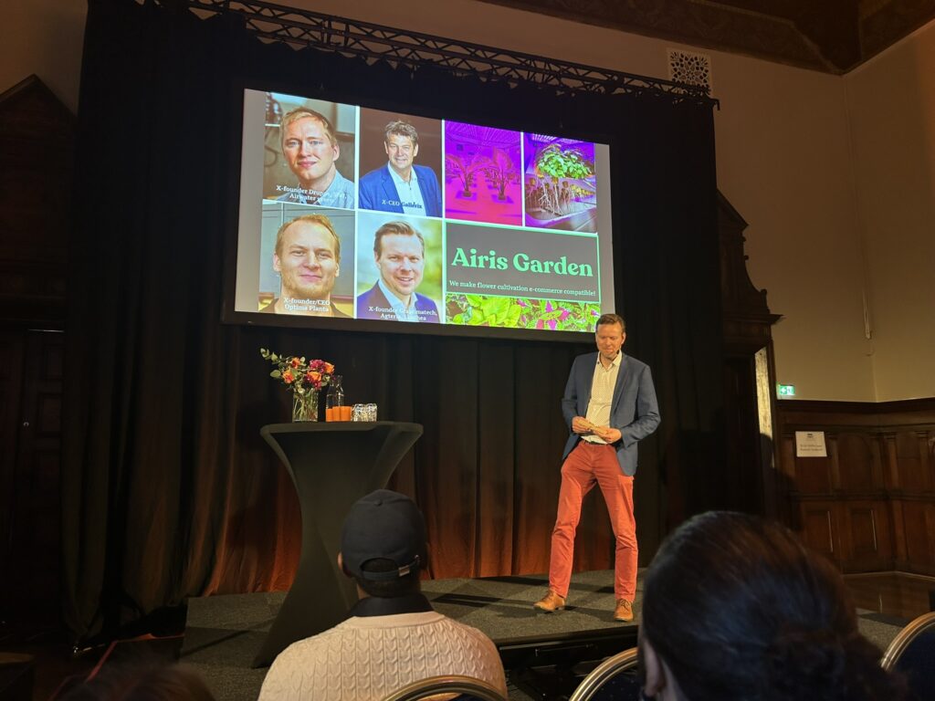 Innovation Night Uppsala 2025 – startups pitchar på scenen