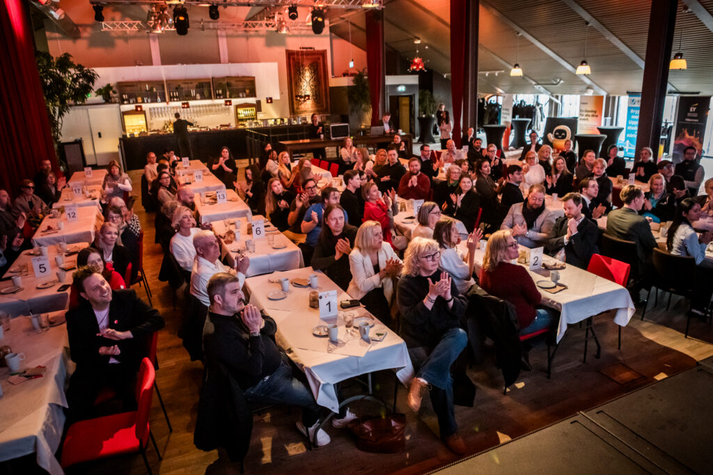 Foto: Angelica Klan
https://www.fotografangelicaklang.se/