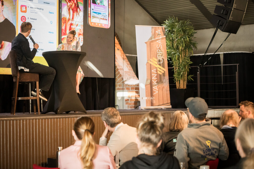 Samtal på scen under Vakna Uppsala den 21 maj 2026